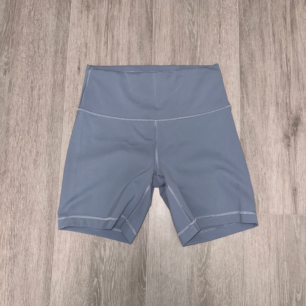 Lululemon wunder train shorts